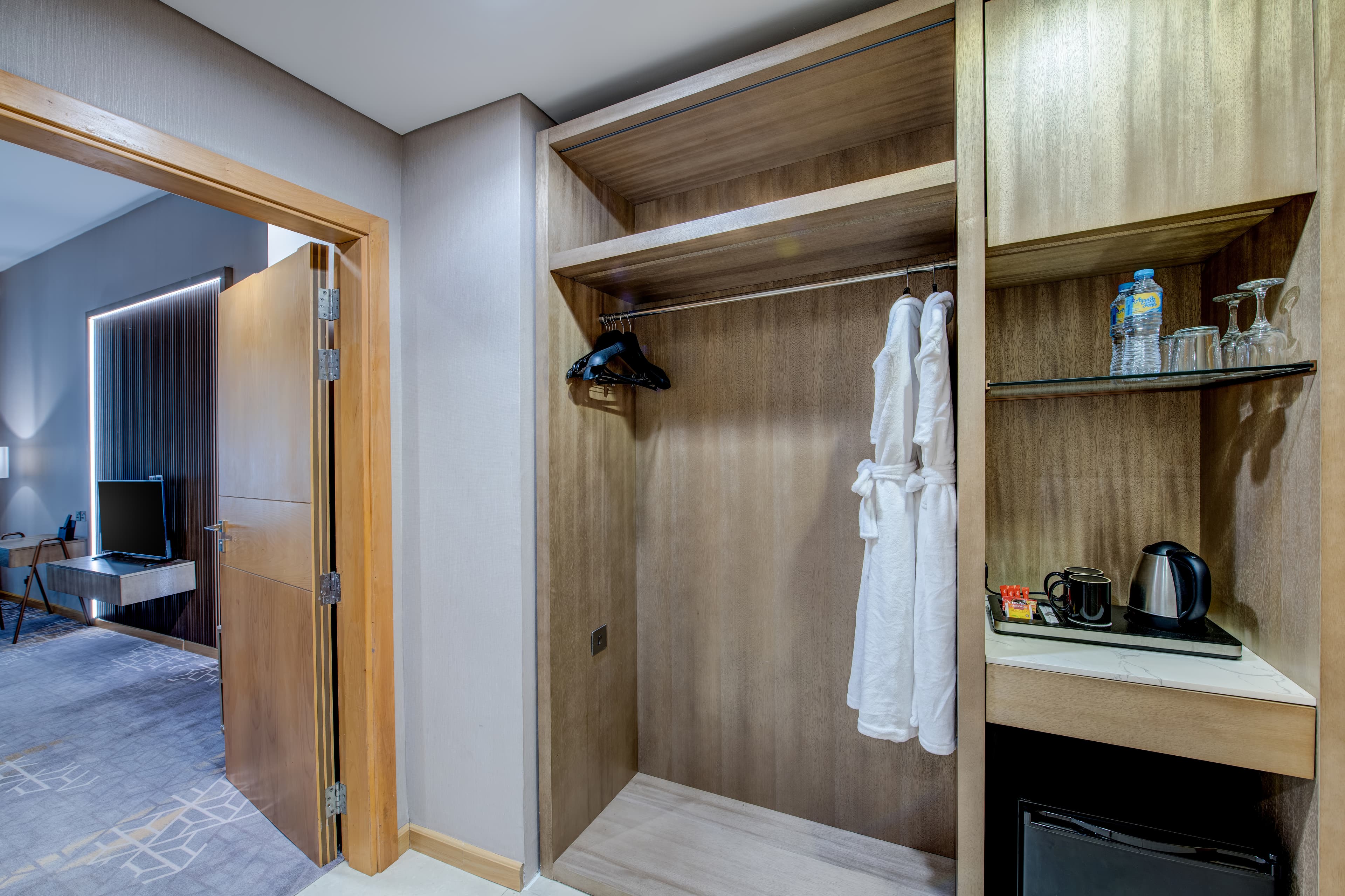 Best Western Premier M Four Hotel - photo 4