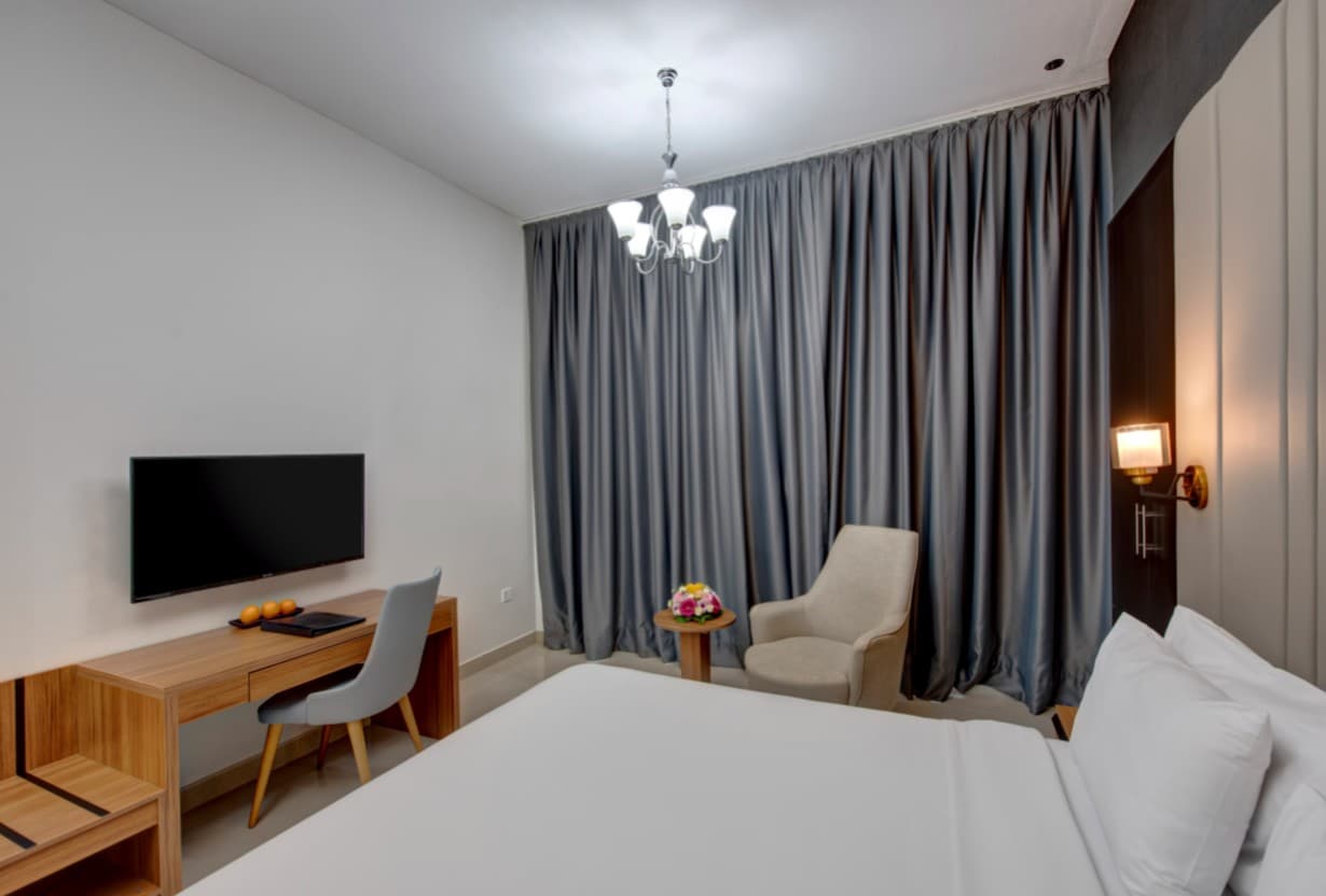 Regency Luxury Suites - Property Profile - photo 5