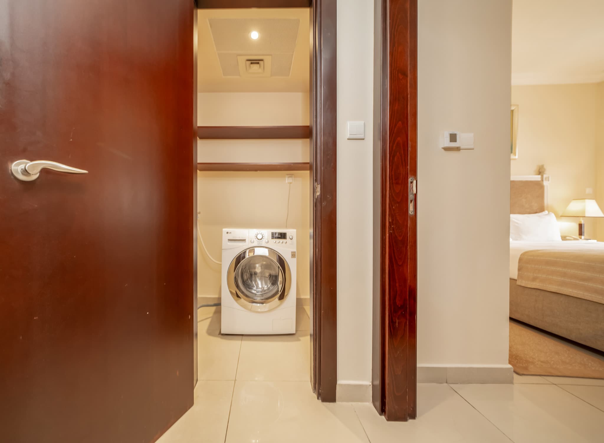 1BHK full furnished apartment in Barsha heights Tecom - photo 5